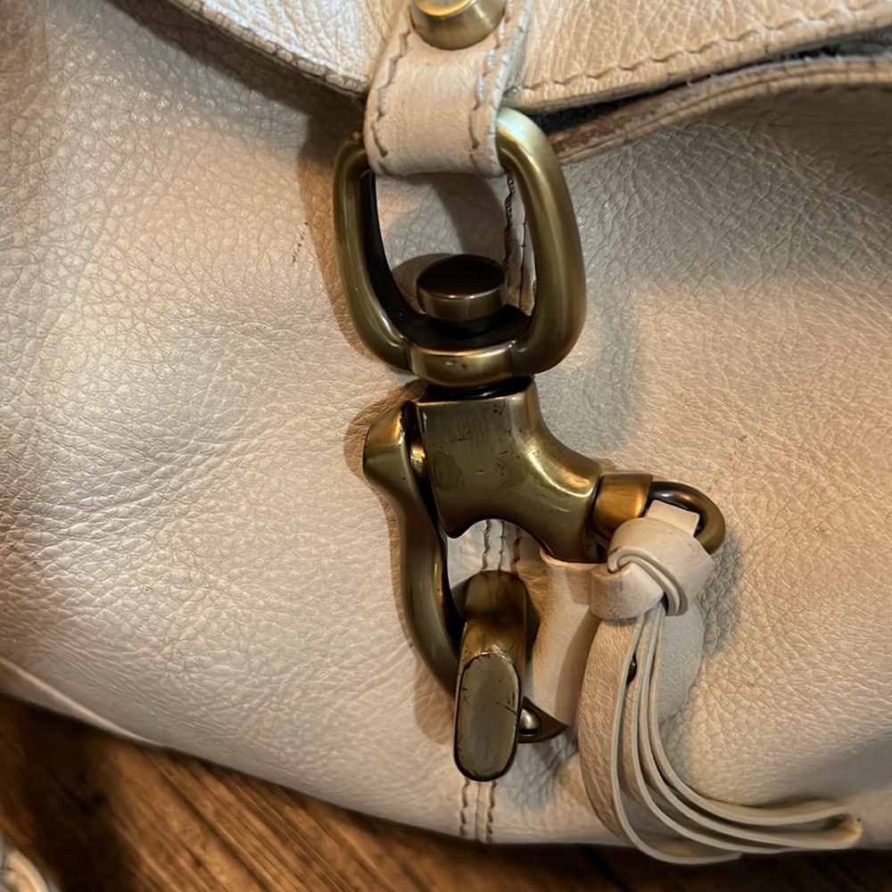 Cream Leather Shoulder Bag with Brass Hardware - Picture 5 of 16